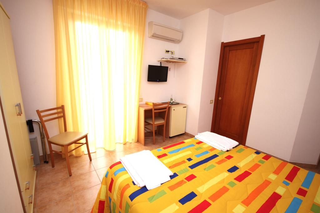 Hotel Alguer Zimmer foto